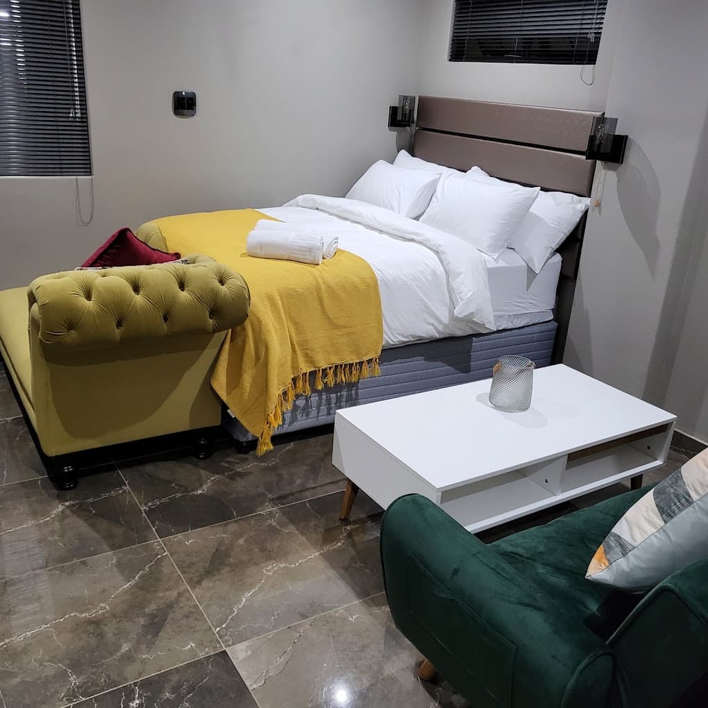 Deluxe Room 2